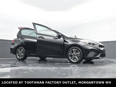 Used 2023 Kia Forte LXS w/ LXS Technology Package image 30