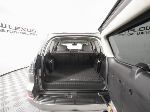 Certified 2021 Lexus GX 460 Premium w/ Premium Package AWD/4WD image 22
