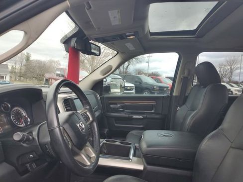 Used 2015 RAM 1500 Laramie w/ Convenience Group AWD/4WD image 10