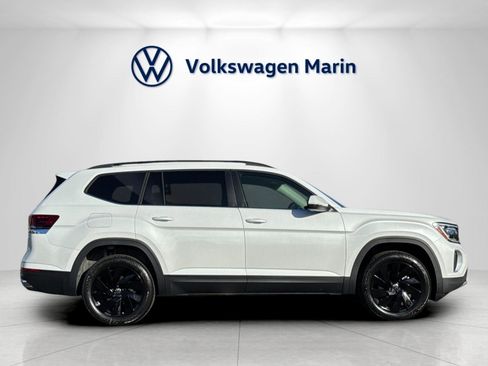 New 2026 Volkswagen Atlas SE image 6