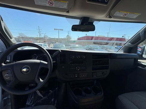 Used 2024 Chevrolet Express 3500 LT w/ LT Preferred Equipment Group image 32
