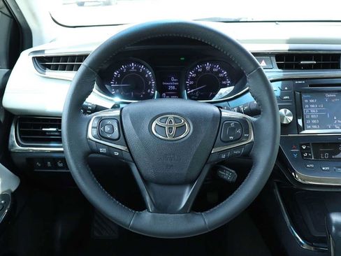 Used 2017 Toyota Avalon XLE Premium FWD image 15