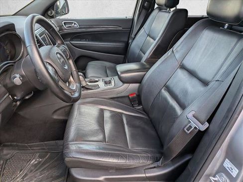 Used 2018 Jeep Grand Cherokee Limited image 16