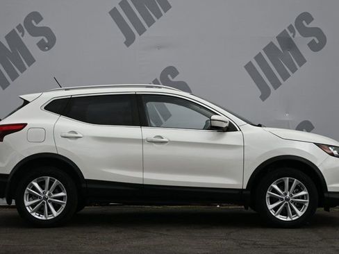 Used 2019 Nissan Rogue Sport SV image 4