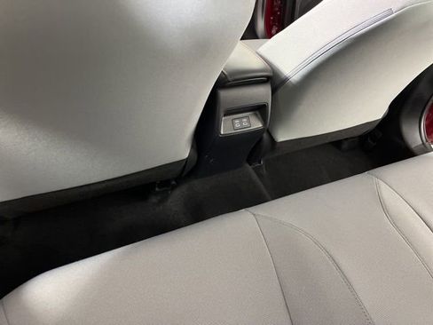 Used 2023 Toyota Corolla SE image 44