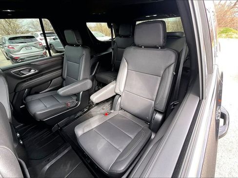 Used 2024 Chevrolet Tahoe LT w/ Luxury Package image 36