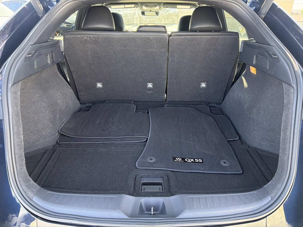 Certified 2025 INFINITI QX55 Luxe w/ Cargo Package AWD/4WD image 6