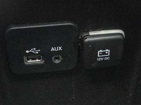 Used 2015 Chrysler 200 S w/ Comfort Group image 6