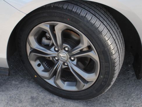 Used 2024 Honda Accord EX image 18