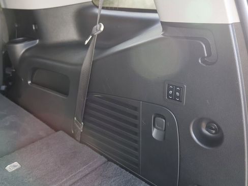 Used 2019 Cadillac Escalade 4WD w/ LPO, Radiant Package image 33