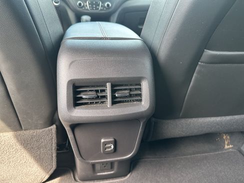 Used 2024 Chevrolet Equinox RS w/ RS Leather Package AWD/4WD image 29