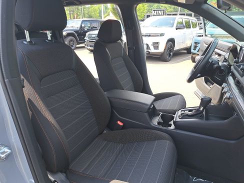 Used 2025 Honda CR-V Sport image 10
