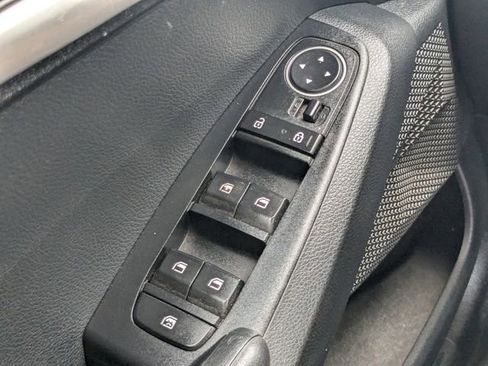 Certified 2021 Kia Seltos LX image 21