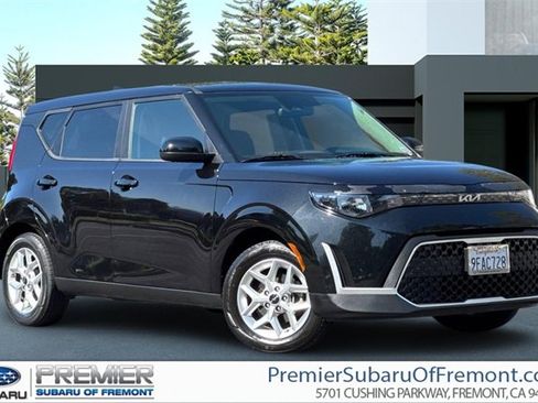 Used 2023 Kia Soul LX w/ Option Group 015 image 1