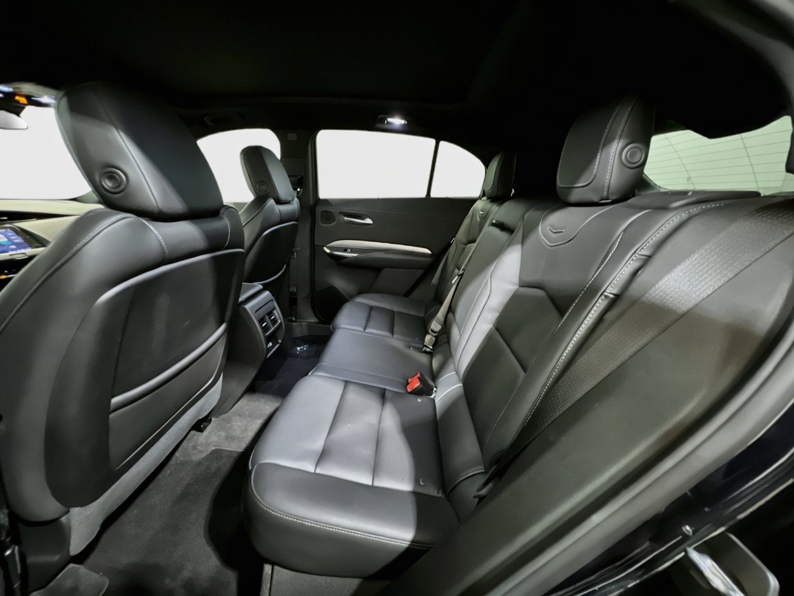 Used 2023 Cadillac XT4 Premium Luxury w/ Trailering Package FWD image 18