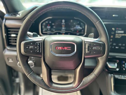 Used 2025 GMC Sierra 1500 AT4 w/ Technology Package AWD/4WD image 21