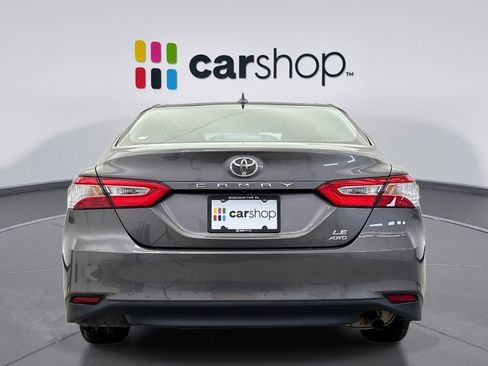Used 2020 Toyota Camry LE image 4
