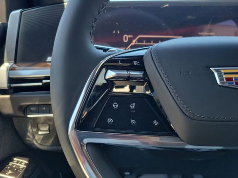 New 2026 Cadillac Escalade Platinum Sport w/ LPO, ONYX Package AWD/4WD image 33