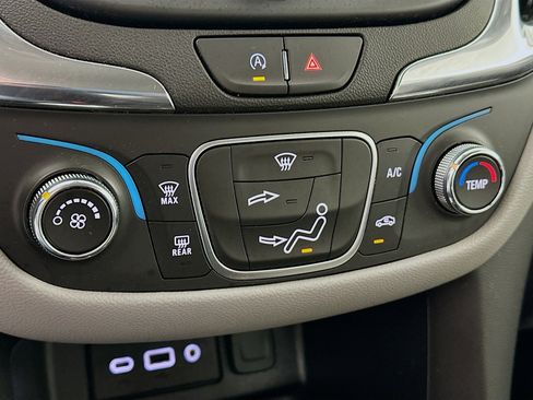 Used 2024 Chevrolet Equinox LS w/ Midnight Edition image 22