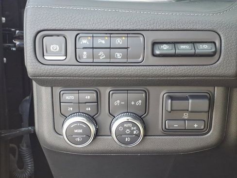 Used 2023 GMC Yukon Denali w/ Max Trailering Package image 21