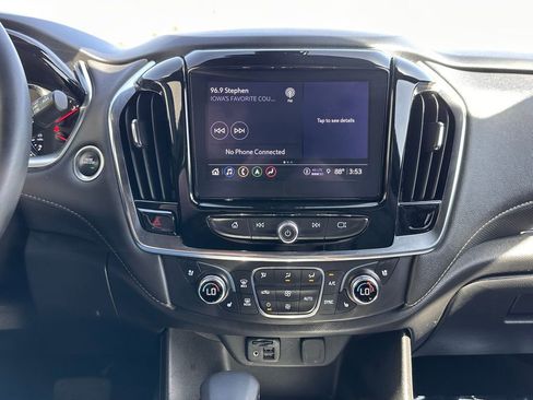 Used 2023 Chevrolet Traverse Premier AWD/4WD image 41