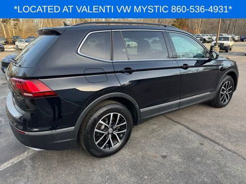 Certified 2021 Volkswagen Tiguan SE w/ Panoramic Sunroof Package image 5