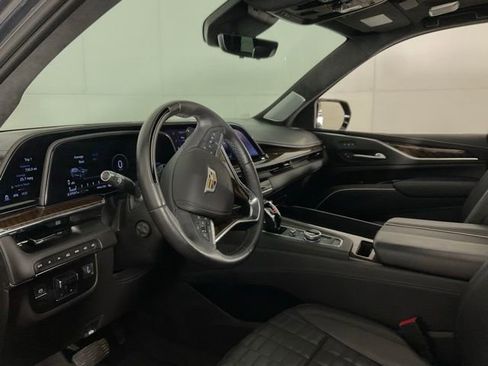 Certified 2023 Cadillac Escalade ESV Premium Luxury Platinum AWD/4WD image 19