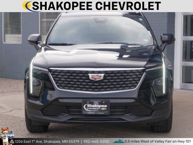 Used 2024 Cadillac XT4 Premium Luxury AWD/4WD image 6