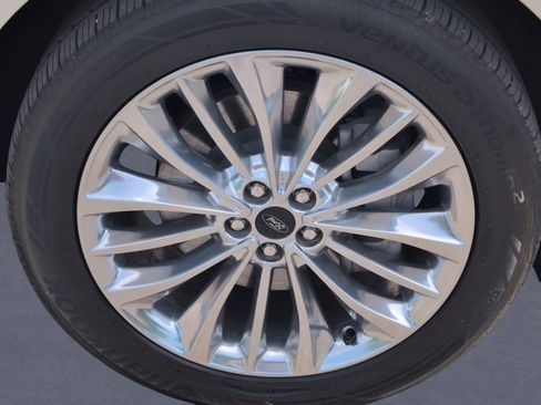 Used 2024 Ford Edge Titanium w/ Titanium Elite Package AWD/4WD image 41