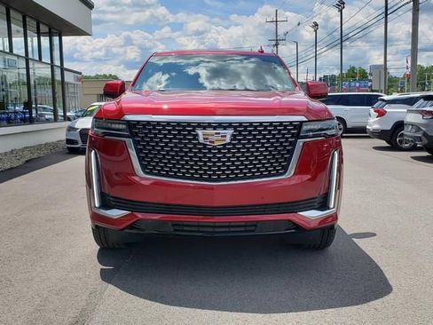 Used 2024 Cadillac Escalade ESV Premium Luxury AWD/4WD image 8