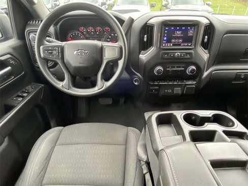 Used 2024 Chevrolet Silverado 1500 Custom Trail Boss w/ Turbomax Blackout Package image 10