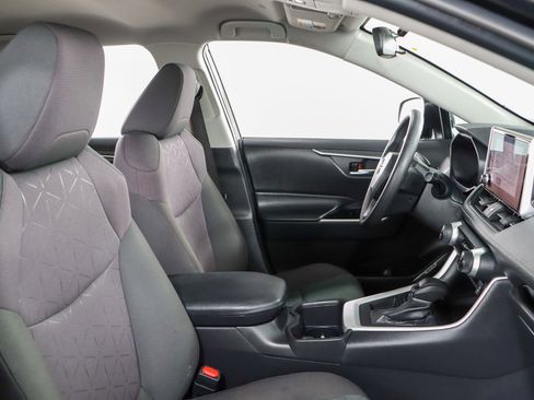 Used 2024 Toyota RAV4 XLE image 26