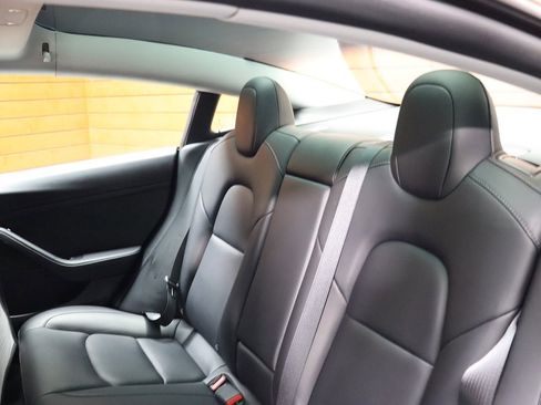 Used 2023 Tesla Model 3 Long Range image 31