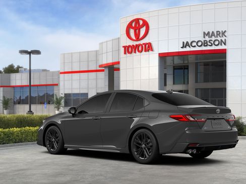 New 2026 Toyota Camry SE w/ Convenience Package FWD image 6