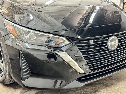 Used 2024 Nissan Sentra SV FWD image 14