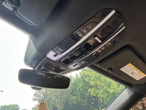 Used 2019 Porsche Cayenne image 20