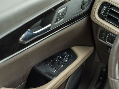 Used 2021 Lincoln Nautilus Reserve FWD image 33