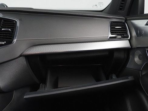 Used 2022 Volvo XC90 T8 R-Design w/ Advanced Package image 39