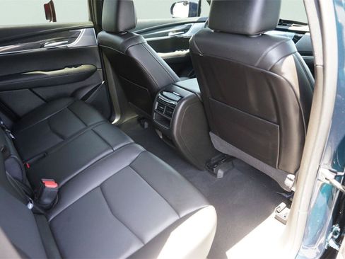 Used 2025 Cadillac XT5 Sportv w/ Technology Package AWD/4WD image 15