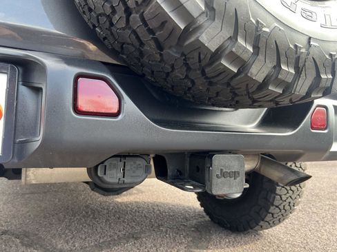 Used 2018 Jeep Wrangler Unlimited Rubicon AWD/4WD image 10