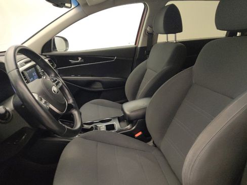 Used 2019 Kia Sorento FWD V6 w/ LX V6 Convenience Package image 17