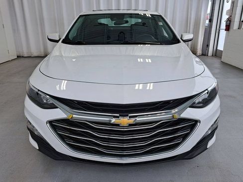 Used 2024 Chevrolet Malibu LT FWD image 3