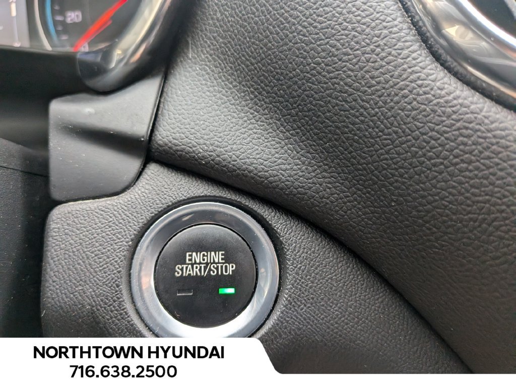 Used 2021 Chevrolet Equinox LT FWD image 17