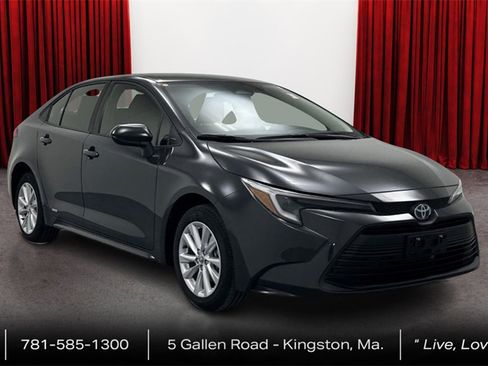 Certified 2024 Toyota Corolla LE w/ LE Convenience Package image 3