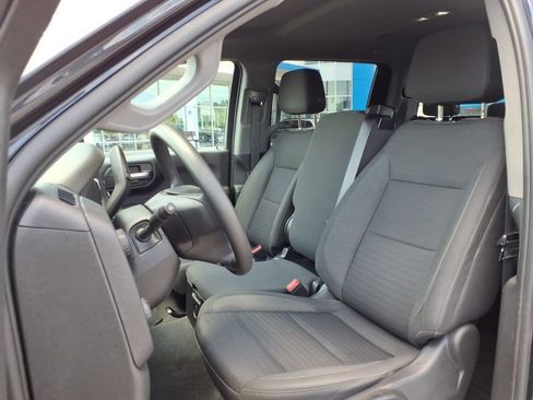 Used 2023 Chevrolet Silverado 1500 Custom w/ LPO, Dark Essentials Package AWD/4WD image 4