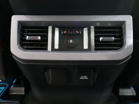 Used 2024 Ford F250 Lariat w/ Lariat Ultimate Package AWD/4WD image 58