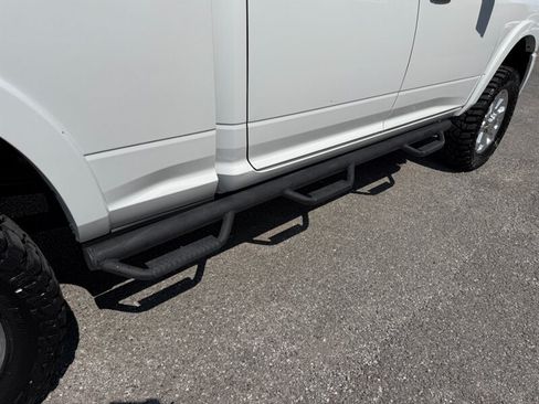 Used 2019 RAM 2500 Laramie AWD/4WD image 11