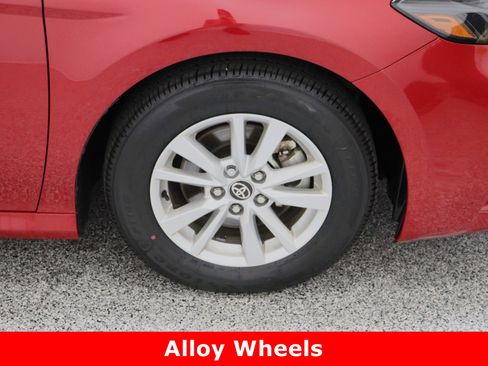 Certified 2025 Toyota Camry LE FWD image 5