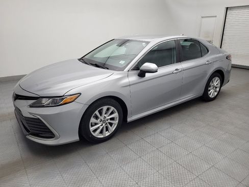 Used 2021 Toyota Camry LE w/ Carpet Mat Package (TMS) image 2