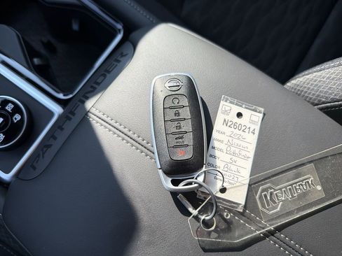 New 2026 Nissan Pathfinder SV image 29